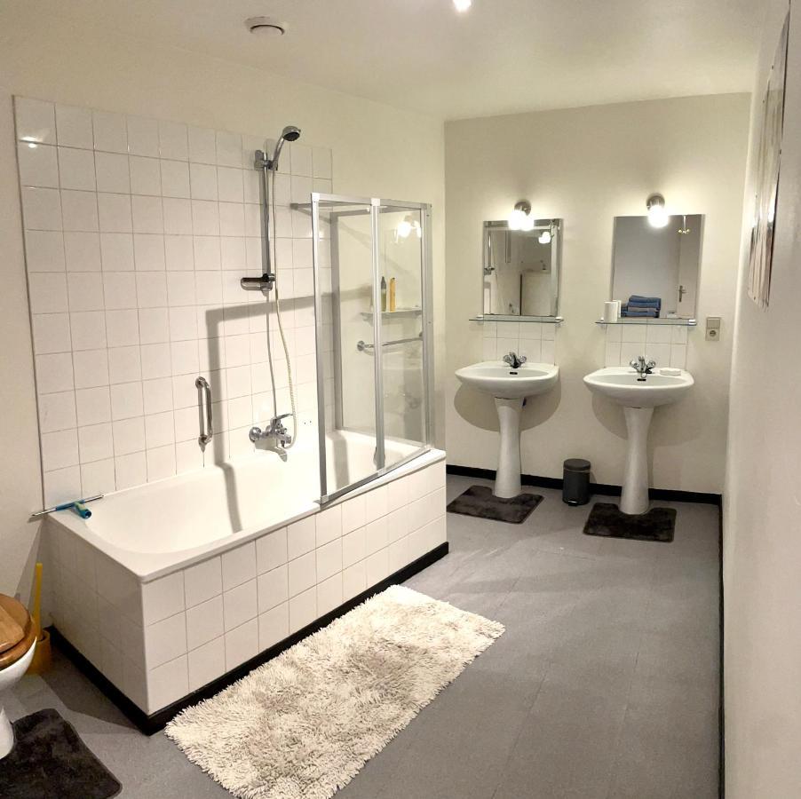 Spacieux Appartement 몽스 외부 사진